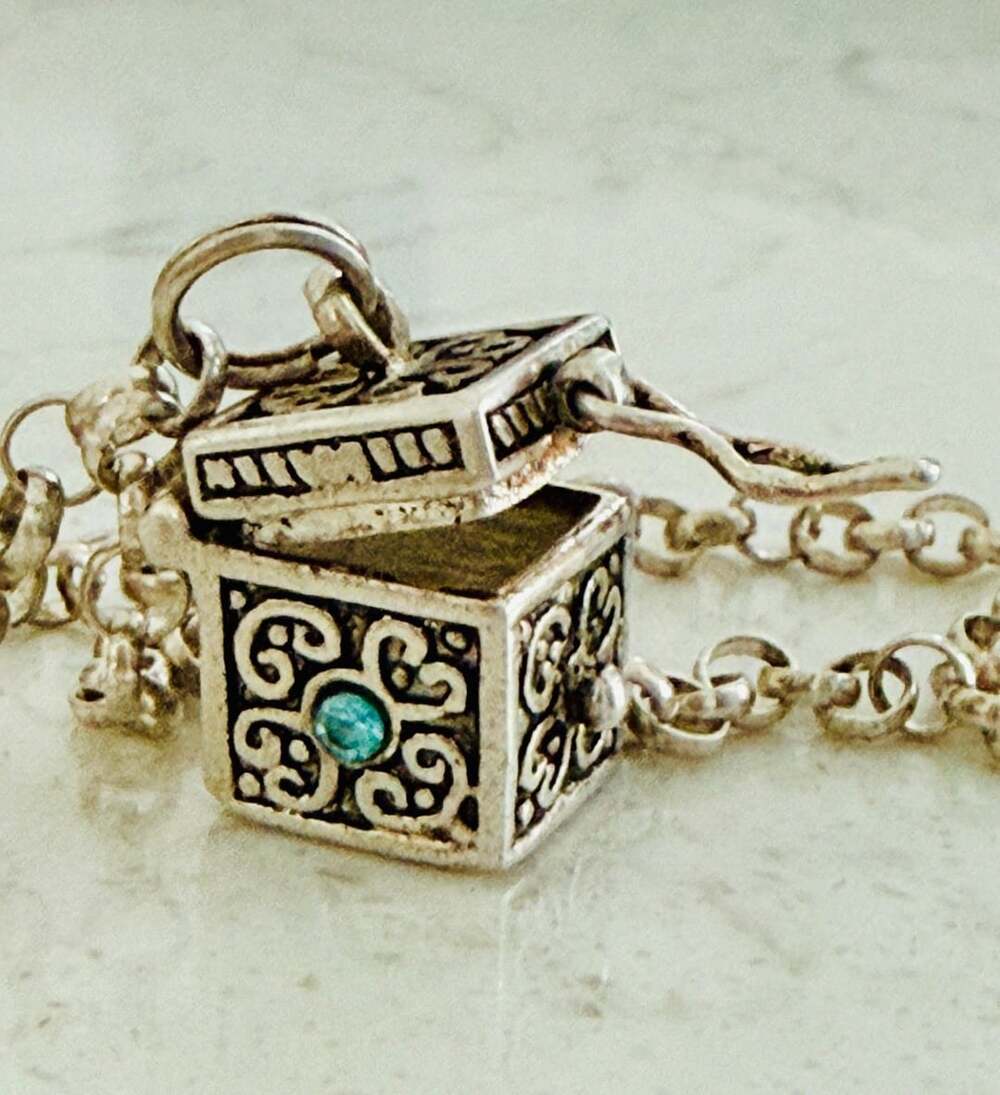 Sterling Silver 925 IBB Bali Filigree Prayer Box Charm Bracelet Turquoise 8"